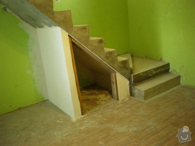Dřevěné zábradlí + obklad schodů: PA030038