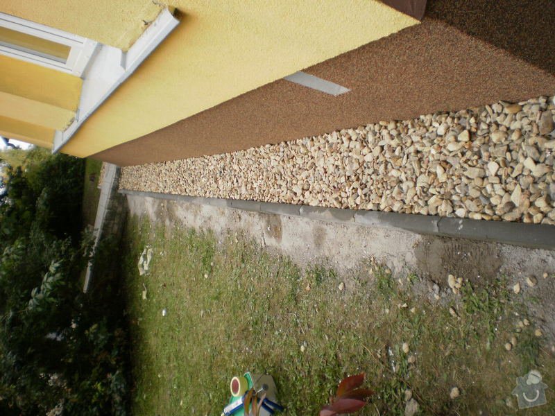 Hydroizolace střechy, oprava chodníku, fasády: 20111019_43
