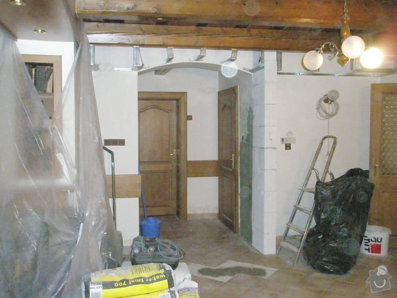 Rekonstrukce kuchyně, obyvacího pokoje a stavba prodejny: P5040285