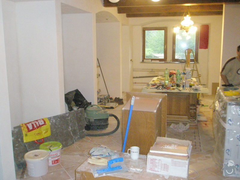 Rekonstrukce kuchyně, obyvacího pokoje a stavba prodejny: P5180291