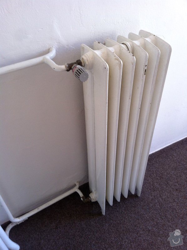 Výměna litinového radiátoru za výkonnější: radiator-detail
