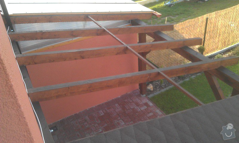 Zakrytí střechy polykarbonátem: IMAG0837