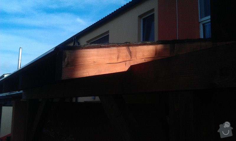 Zakrytí střechy polykarbonátem: IMAG0842