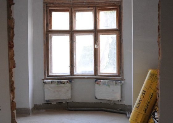 Renovace špaletových oken, vložení izolačních skel - stav před realizací