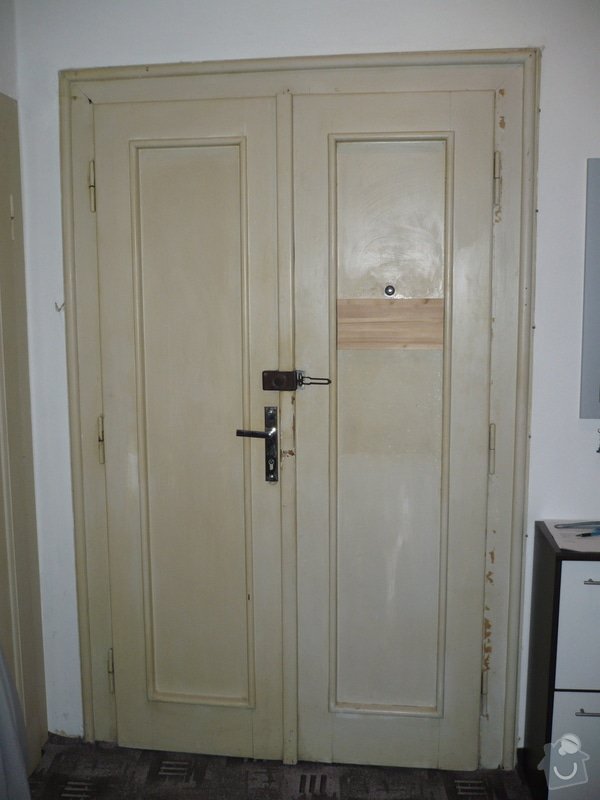 Renovace vchodových dveří do bytu.: P1060584