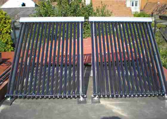 Solární ohřev vody trubicové kolektory