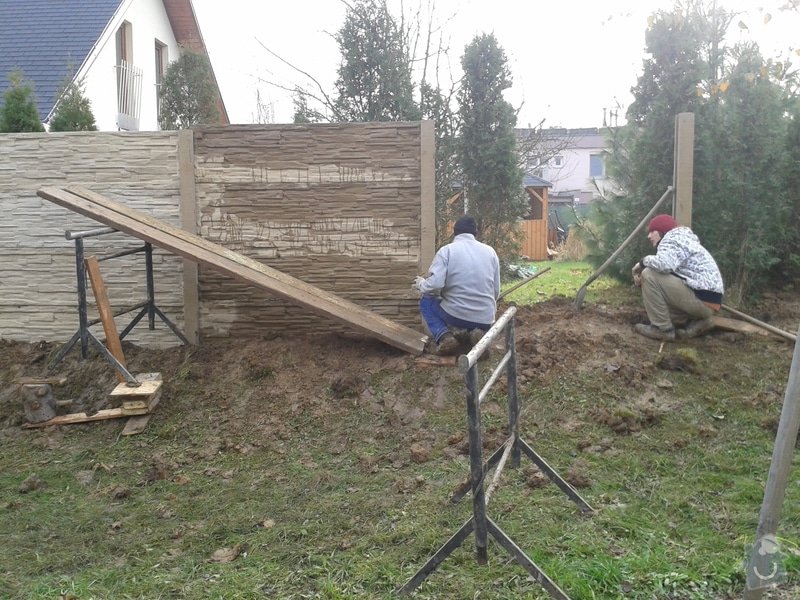 Výstavba plotu: 20141208_114549