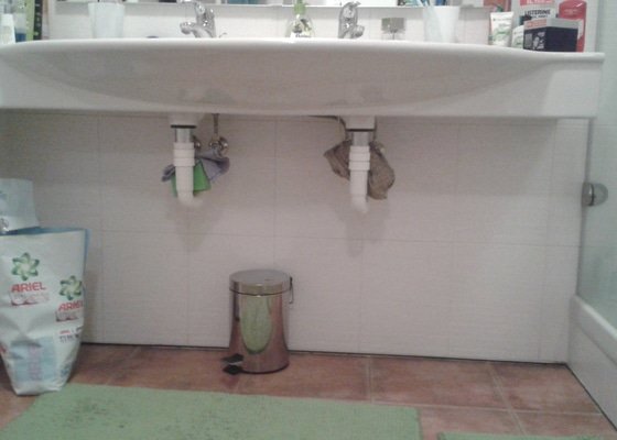 Koupelná skřínka pod umyvadlo
