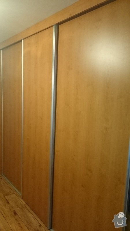 Zašupovací dveře, vestavná skříň: vyroba-a-montaz-vestavne-skrine-vysterkovani-a-polozeni-lina_DSC_0539