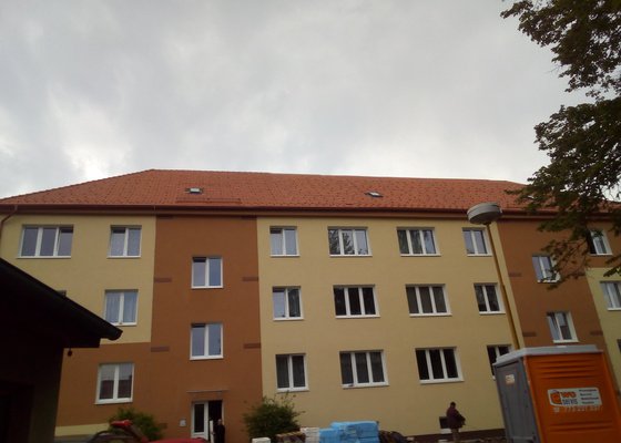 Zhotovení kompletního střešního pláště na bytovém domě,Budyně n/O,ulice Pražská