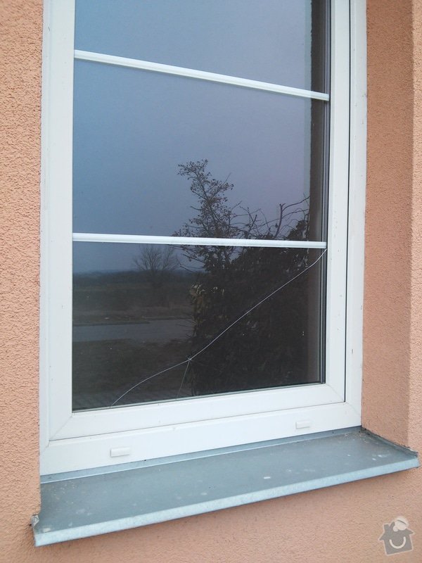  Výměna rozbitého skla - okno Vekra: 2015-02-12_13.56.24