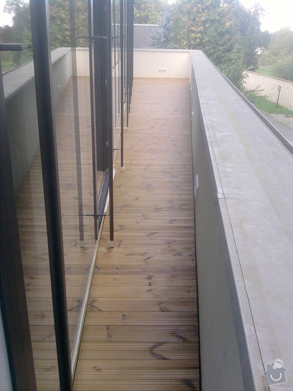 Montáž dřevěné terasy: P140913_15.00