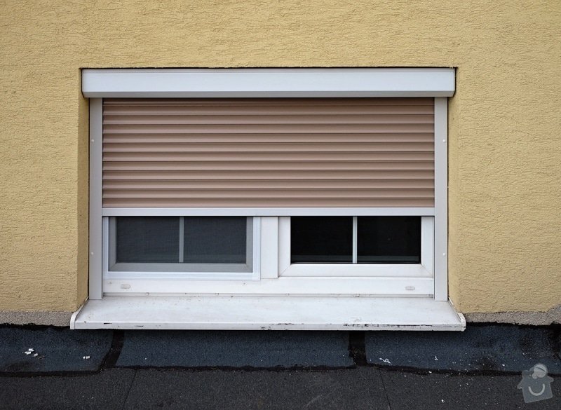 Předokenní rolety (3 okna, 1 dveře): IMG_5394f