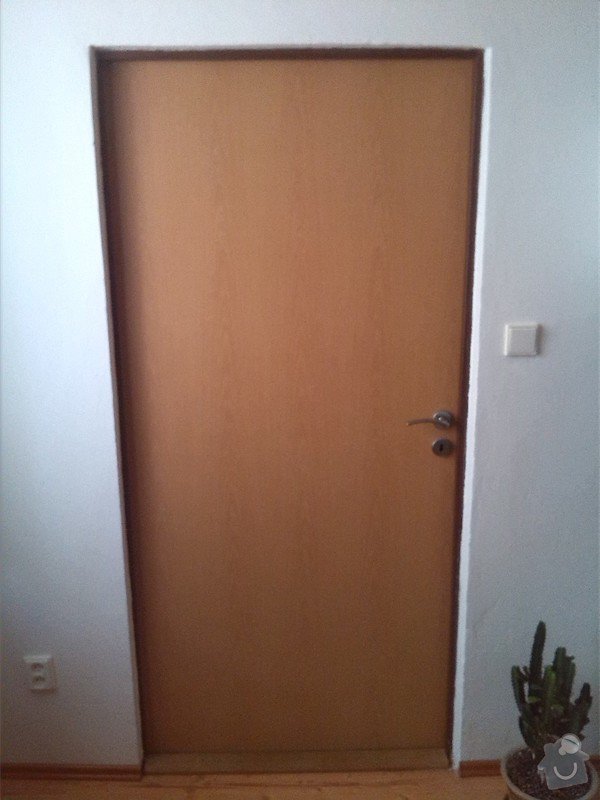 Nové bezpečnostní dveře do bytu: b