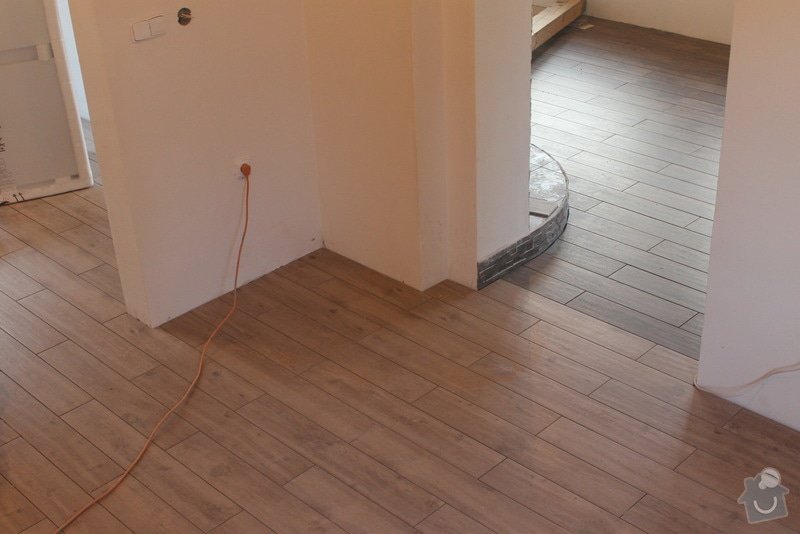 Kompletní rekonstrukce rozvodů elektřiny, topení (radiátory + podlahovka), zabezpečovací zařízení: Podlaha