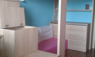 Výroba nábytku na míru-postel s úložným prostorem