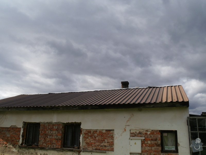 Rekonstrukce střechy+izolace domu: P9060001