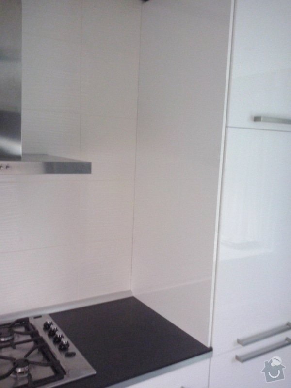 Dokončení kuchyně Ikea - spěchá: CAM01059