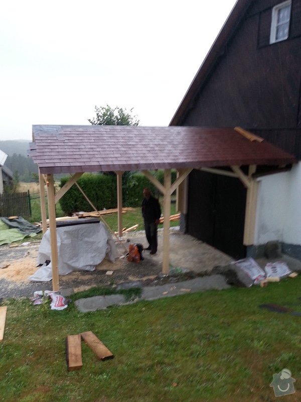 Stavba dřevěného přístřešku se sedlovou střechou rozměru 500x300: 061