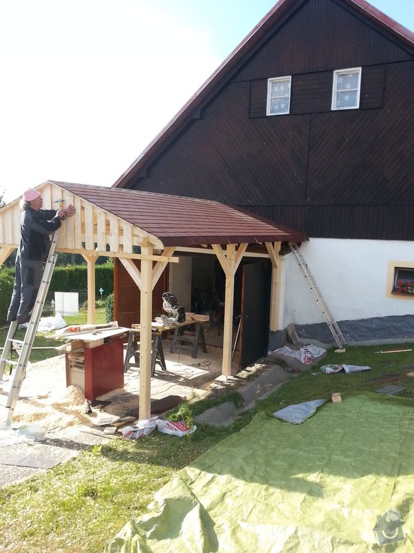 Stavba dřevěného přístřešku se sedlovou střechou rozměru 500x300: 065