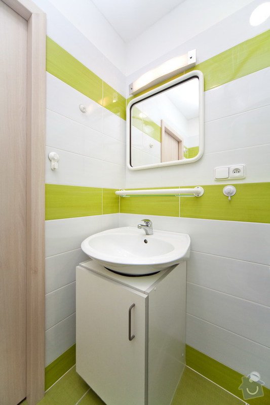 Rekonstrukce koupelny, WC a části bytu: 2014-15_-_3_1_-_Praha_4_-_Lhotka_10