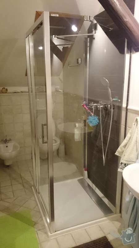 Rekonstrukce koupelny, výměna sprchového koutu: DSC_1343