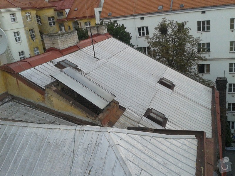 Oprava a údržba střechy z alukritových šablon: 20150901_182011