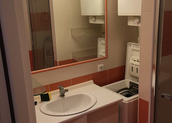 Rekonstrukce koupelny a WC - stav před realizací