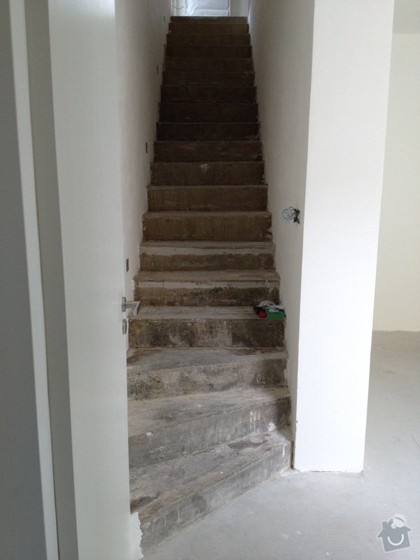 Pokládka vícevrstvé podlahy, obklad schodiště: 23