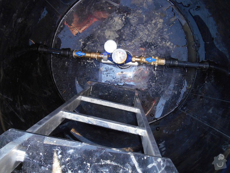 Retenční nádrž na dešťovou vodu + šachta na vodoměr: DSCN4482