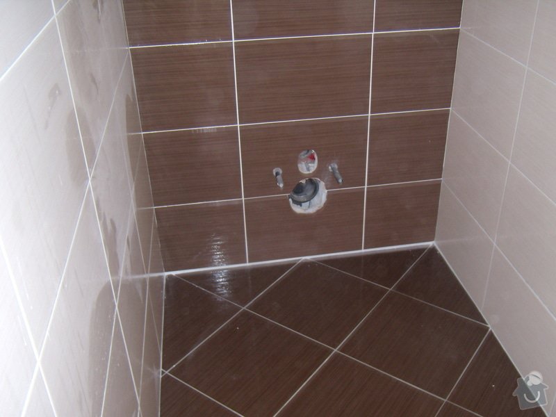 Obklad koupelny a WC: P5120105