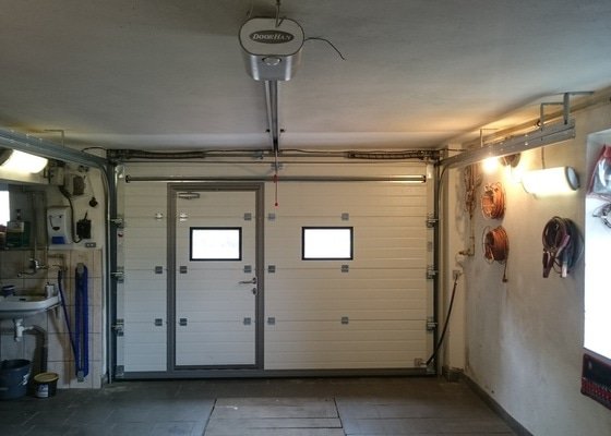 Montáž garážových vrat