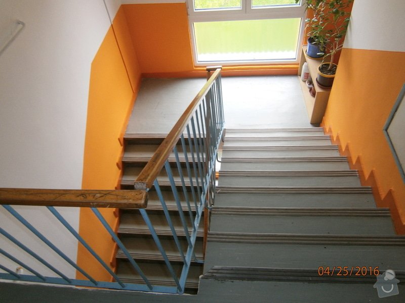 Renovace schodiště a zábradlí: P4250606