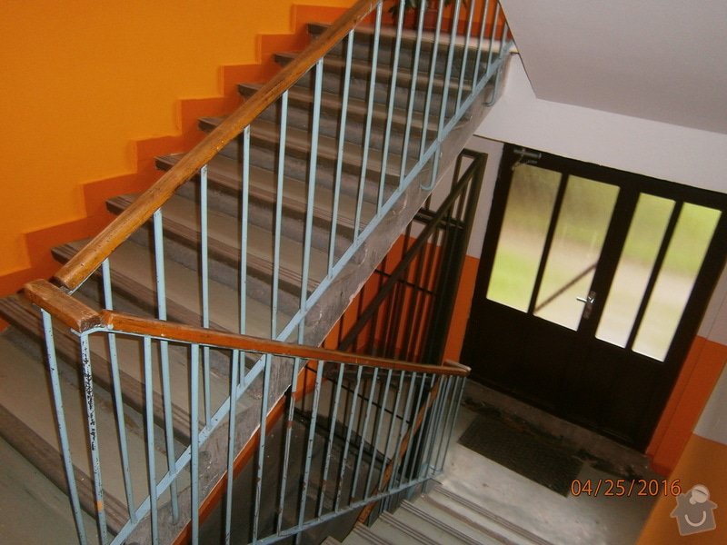Renovace schodiště a zábradlí: P4250616