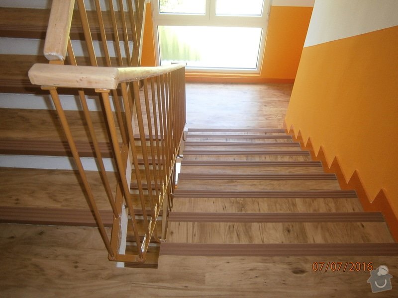 Renovace schodiště a zábradlí: P7070726